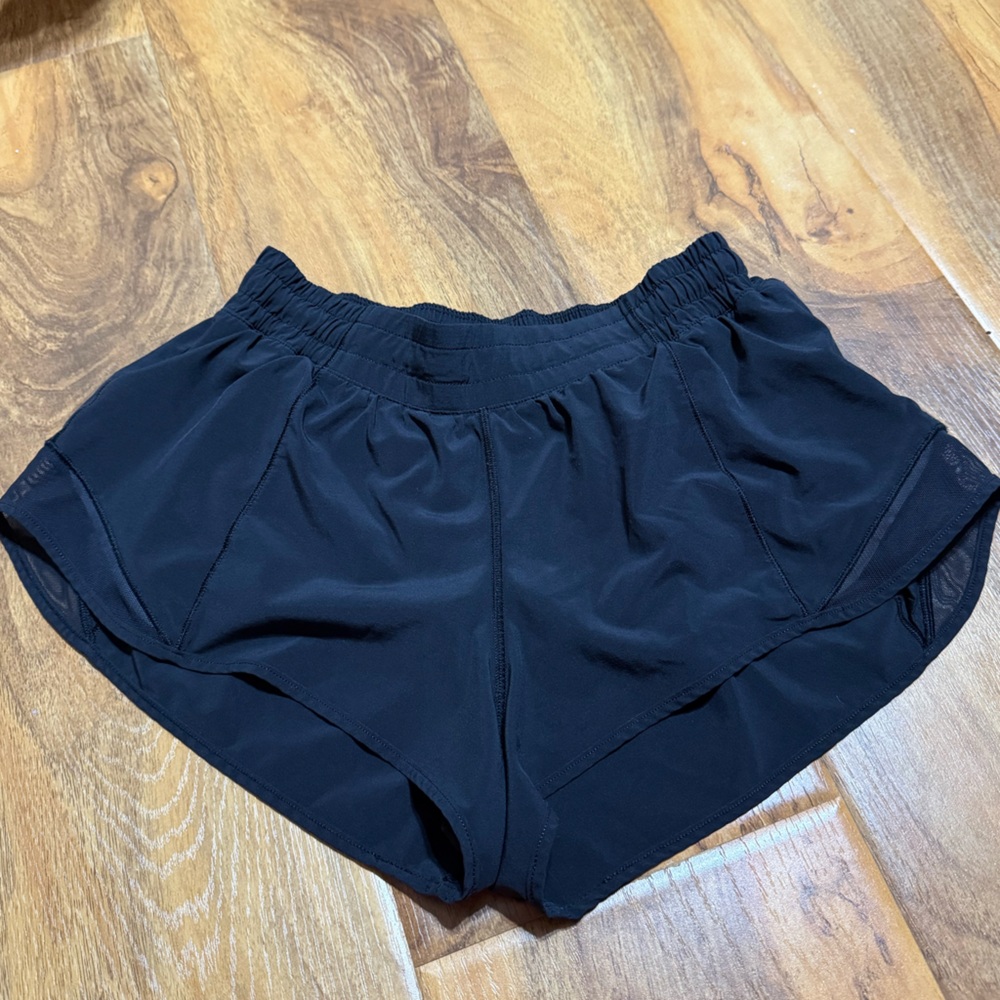 Lululemon Hotty Hot High-Rise Lined Short 2.5"